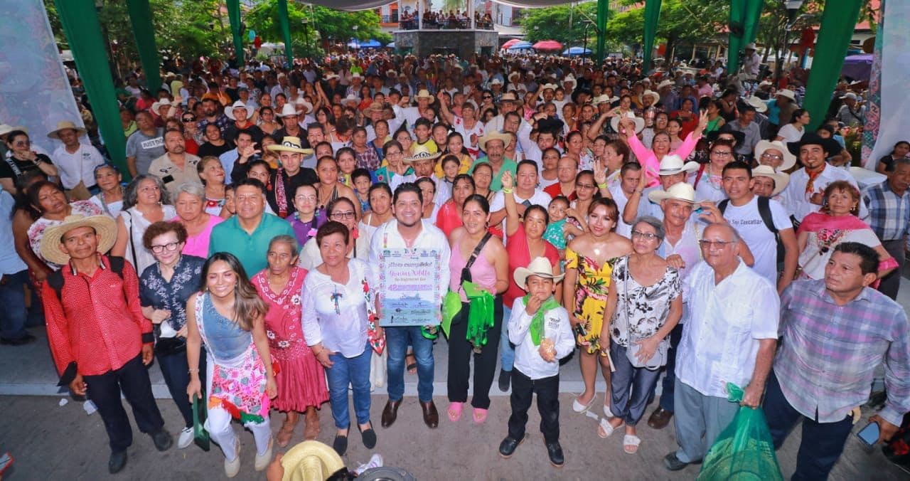 54 HORAS DE MÚSICA, BAILE Y TRADICIÓN EN EL XV ANIVERSARIO DE DOMINGO DE HUAPANGOS