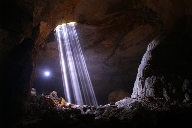 Pinturas rupestres, vasijas y objetos petrificados en la Huasteca Potosina