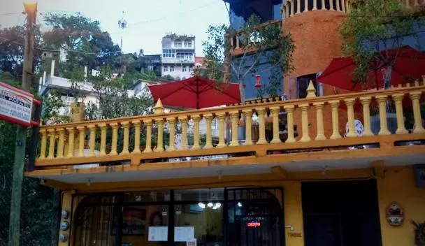 POSAD FAMILIAR EL PARAiSO