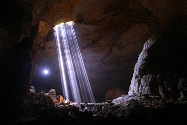 Pinturas rupestres, vasijas y objetos petrificados en la Huasteca Potosina